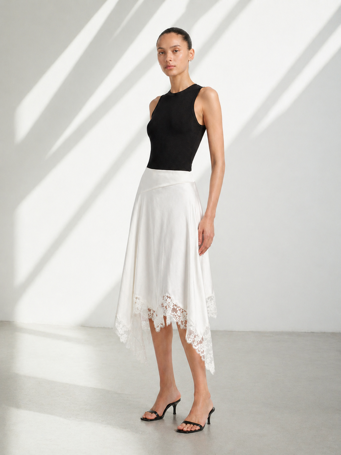 Anja Lace-Trim Silk Skirt - White – LEDAIR